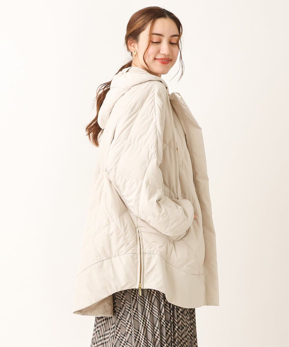 OLJLS02269 eur3(エウルキューブ) 【大きいサイズ】ライトダウンポンチョ アイボリー(80)
