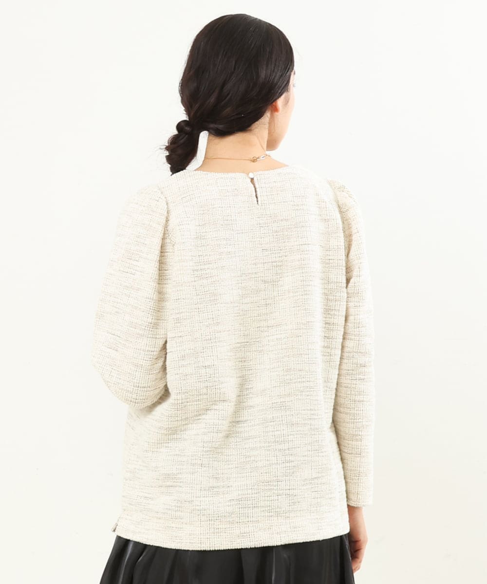 OLKAS11070 eur3(エウルキューブ) 【大きいサイズ/a.v.v×eur3】カットツイードギャザースリーブトップス ベージュ(82)