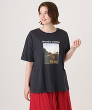 OLKFD24069 eur3(エウルキューブ) 【大きいサイズ/機能素材】フォトプリントTシャツ ダークグレー