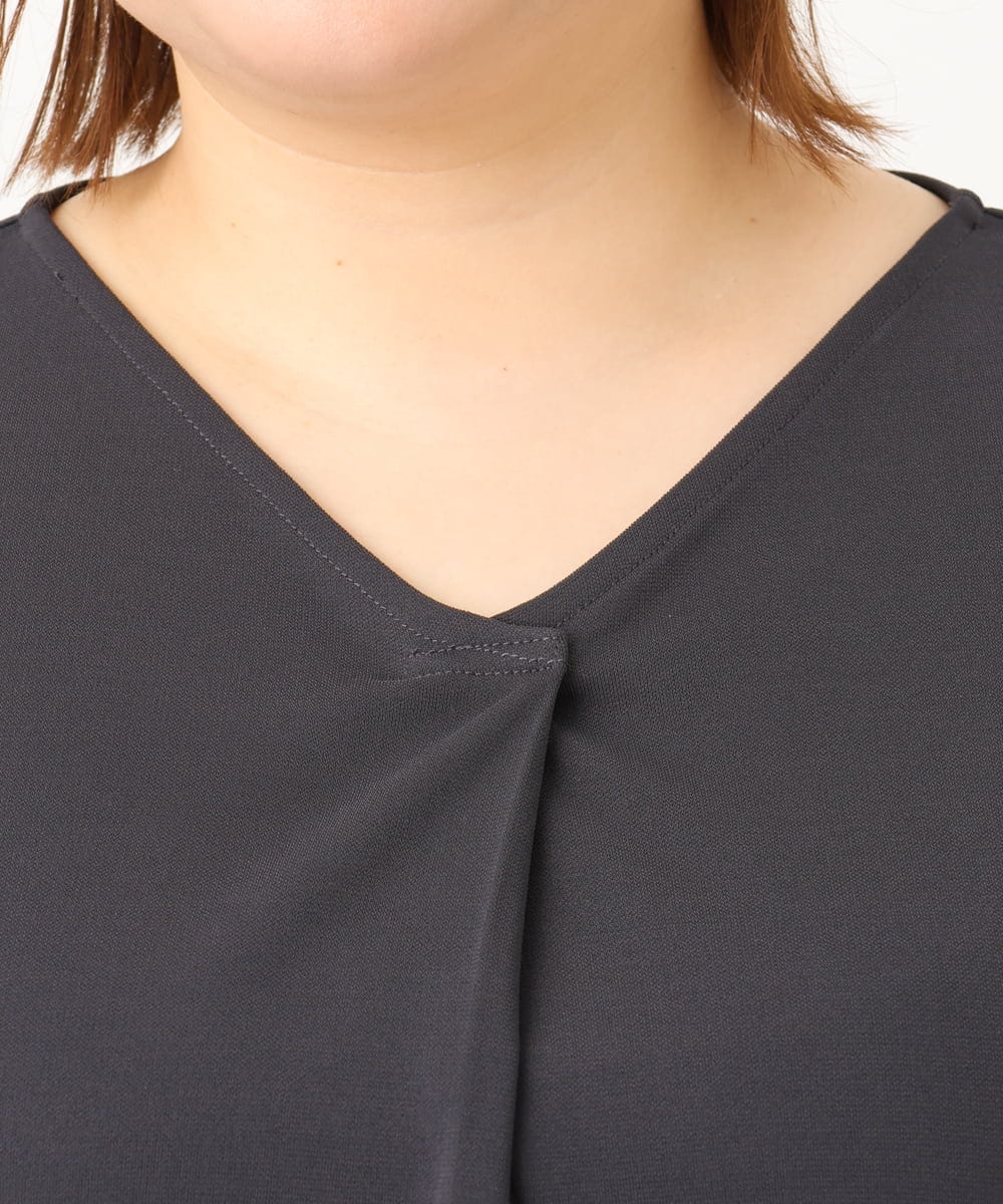 OLKGA21079 eur3(エウルキューブ) 【WEB先行販売】【大きいサイズ/セットアップ対応】接触冷感ジャージーVネックカットソー ダークグレー(93)