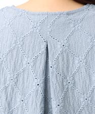 OLKGD37069 eur3(エウルキューブ) 【WEB先行販売】【大きいサイズ】アイレットレースフレアスリーブトップス ライトブルー