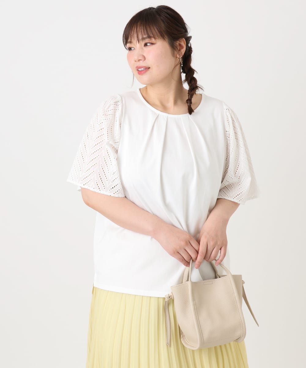 OLKHA25064 eur3(エウルキューブ) 【WEB先行販売】【大きいサイズ】リーフレーススリーブトップス アイボリー(80)