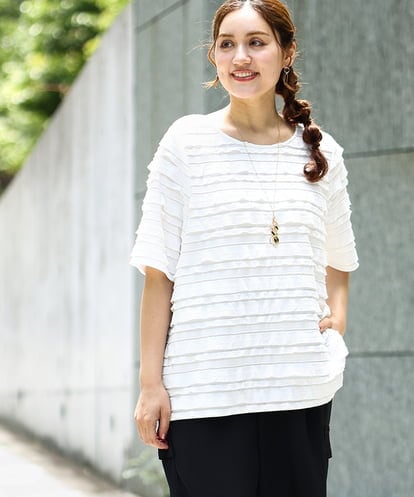 OLKHA26079 eur3 【WEB先行販売】【大きいサイズ】カットフリルトップス