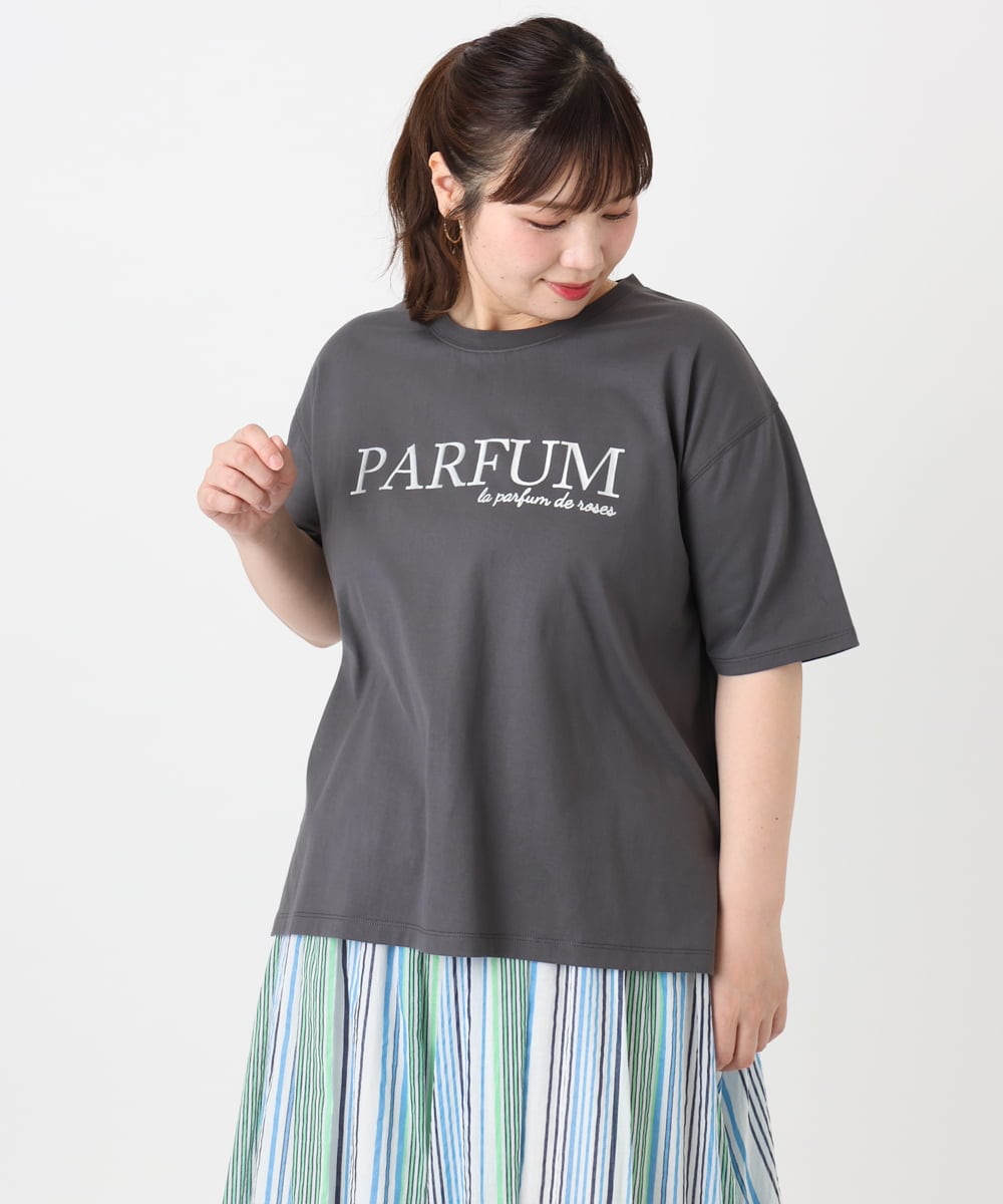 OLKHA34054 eur3(エウルキューブ) 【大きいサイズ/a.v.v×eur3】コットンロゴTシャツ ダークグレー(93)