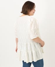 OLKIA41079 eur3(エウルキューブ) 【WEB先行販売】【大きいサイズ】アイレットレースティアードトップス ホワイト(90)