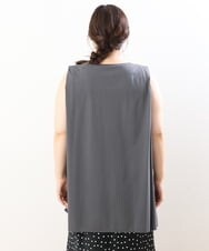 OLKIS50060 eur3(エウルキューブ) 【大きいサイズ/接触冷感】タックノースリーブトップス ダークグレー(93)