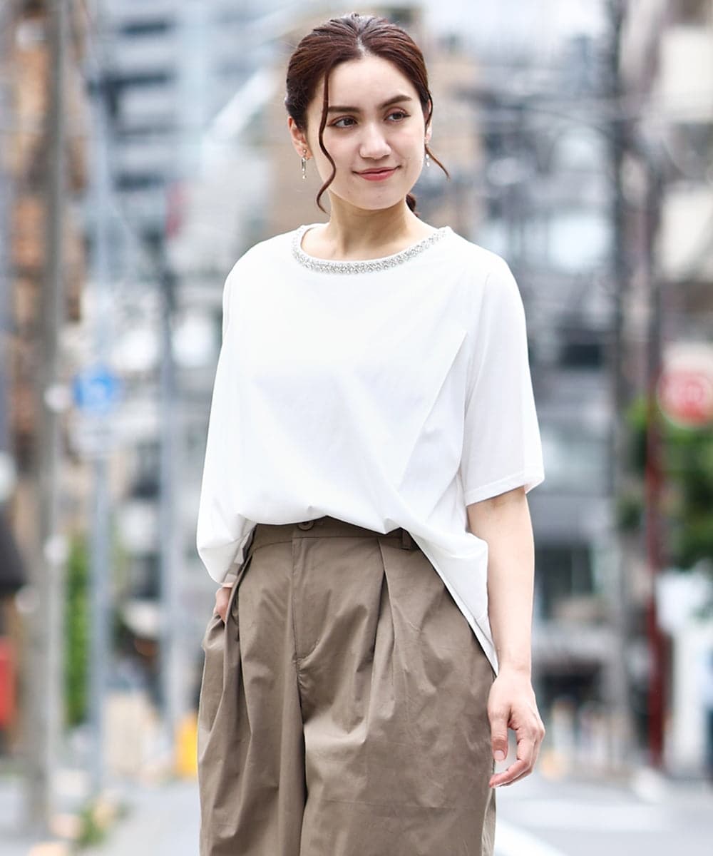 OLKIV44079 eur3(エウルキューブ) 【大きいサイズ】ビジューネックTシャツ ホワイト(90)