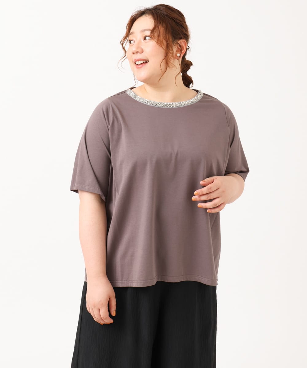 OLKIV44079 eur3(エウルキューブ) 【大きいサイズ】ビジューネックTシャツ ダークグレー(93)