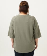 OLKJA03069 eur3(エウルキューブ) 【WEB先行販売】【大きいサイズ】ロゴ刺繍ラグランカットソー カーキ(36)