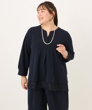 OLKKD14089 eur3(エウルキューブ) 【WEB先行販売】【大きいサイズ/洗える/セットアップ対応】カットジョーゼット裾レーストップス ネイビー