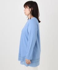 OLKLA29069 eur3(エウルキューブ) 【WEB先行販売】【大きいサイズ/a.v.v×eur3】ポンチ裾レーストップス ブルー(55)