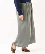 OLLDM03080 eur3(エウルキューブ) 【大きいサイズ】ストンと落ちるサテンワイドパンツ カーキ