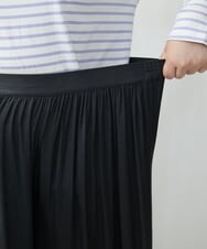 OLLDS24080 eur3(エウルキューブ) 【雑誌掲載】【大きいサイズ】メーテルサテンパンツ ダークグレー(93)