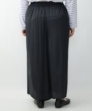 OLLDS24080 eur3(エウルキューブ) 【雑誌掲載】【大きいサイズ】メーテルサテンパンツ ダークグレー(93)