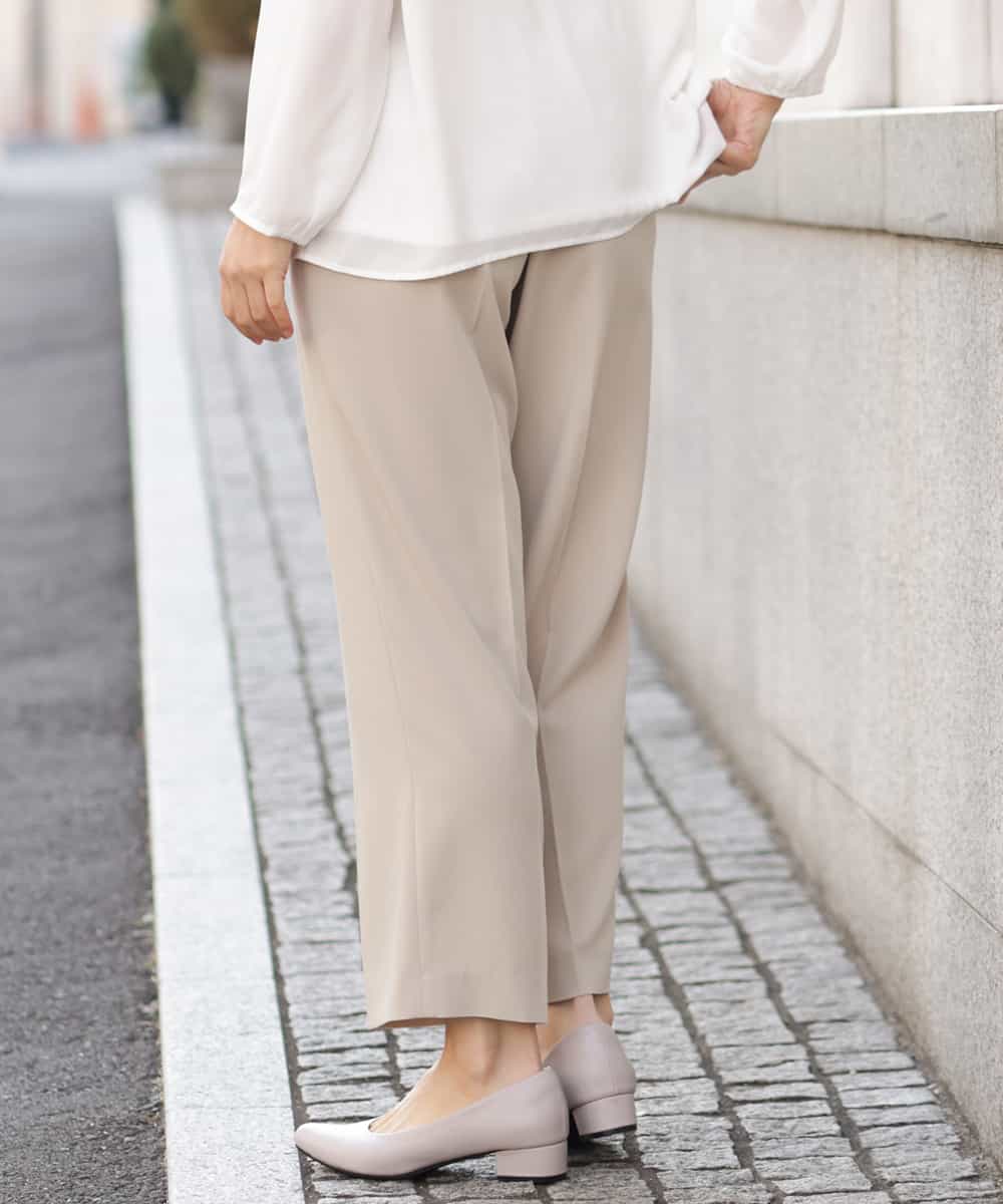 OLLEP13090 eur3(エウルキューブ) 【大きいサイズ/接触冷感】さらっとセンターラインストレートパンツ ベージュ(82)