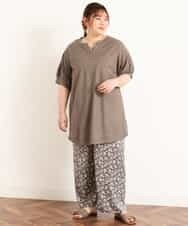 OLLGM24090 eur3(エウルキューブ) 【大きいサイズ】サテン小花プリントワイドパンツ グレー(92)