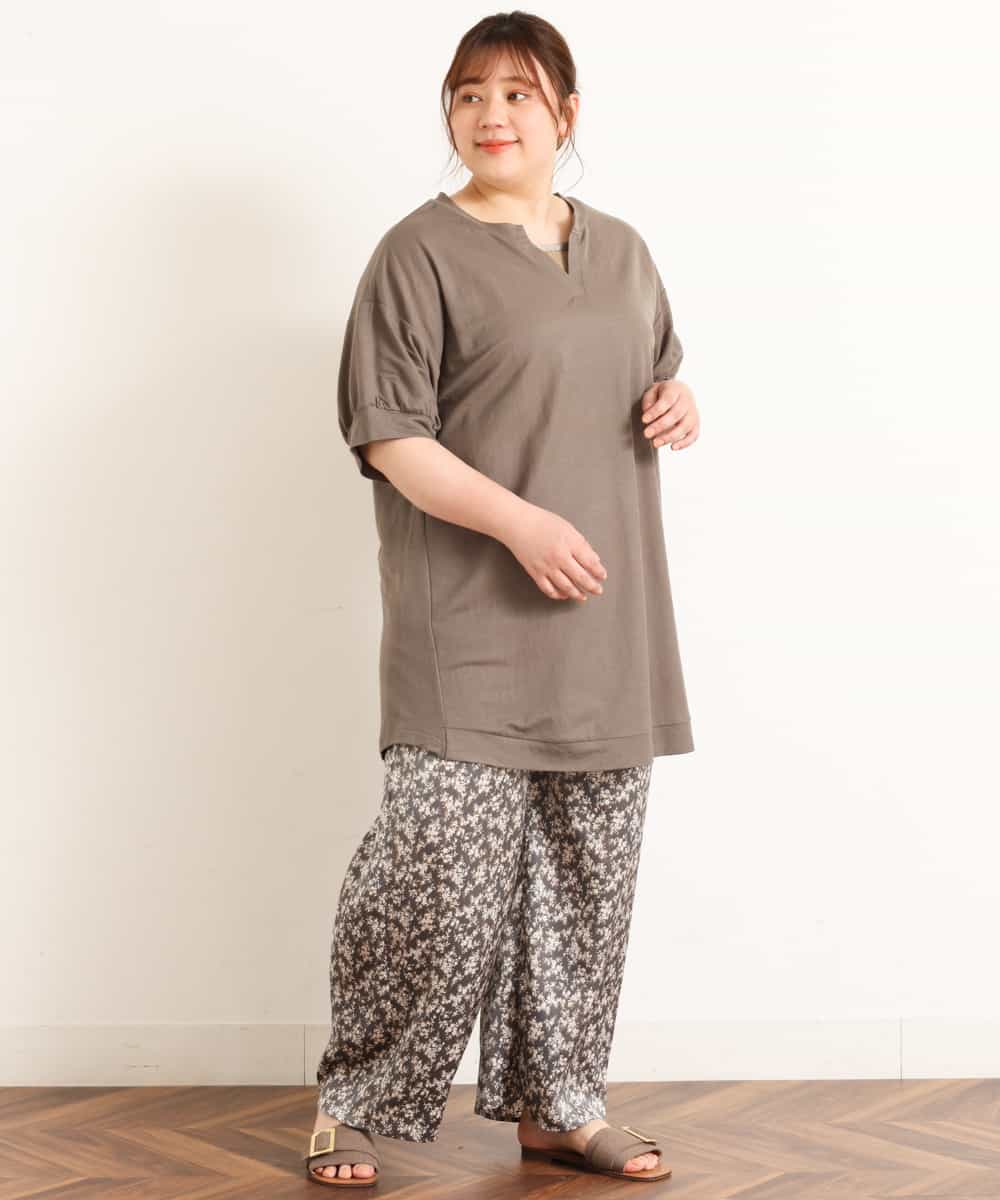 OLLGM24090 eur3(エウルキューブ) 【大きいサイズ】サテン小花プリントワイドパンツ グレー(92)