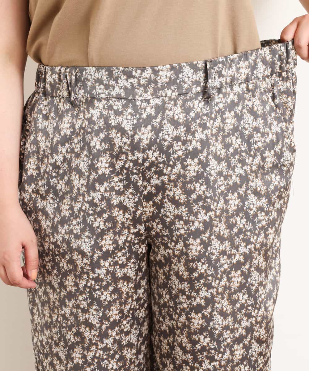 OLLGM24090 eur3(エウルキューブ) 【大きいサイズ】サテン小花プリントワイドパンツ グレー(92)
