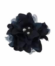 OZ2BD45054 eur3(エウルキューブ) 2連パールネックレス×フラワーコサージュ ネイビー