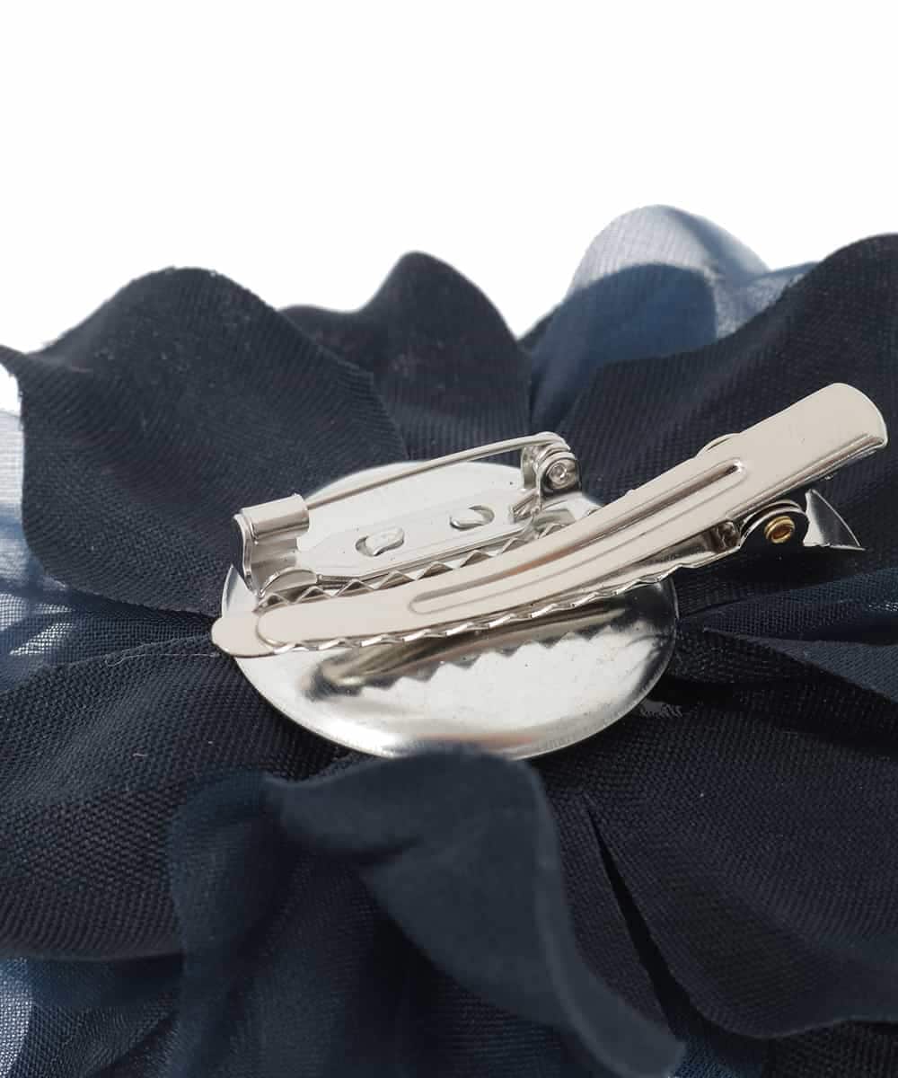 OZ2BD45054 eur3(エウルキューブ) 2連パールネックレス×フラワーコサージュ ネイビー