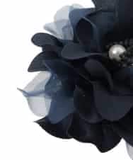 OZ2BD45054 eur3(エウルキューブ) 2連パールネックレス×フラワーコサージュ ネイビー