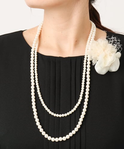 OZ2CD01054 eur3 コサージュ付き2連パールライクネックレス