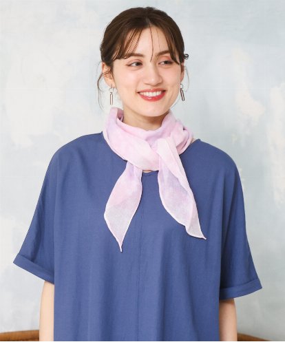 OZ3ED04039 eur3 エアリーグラデーションストール