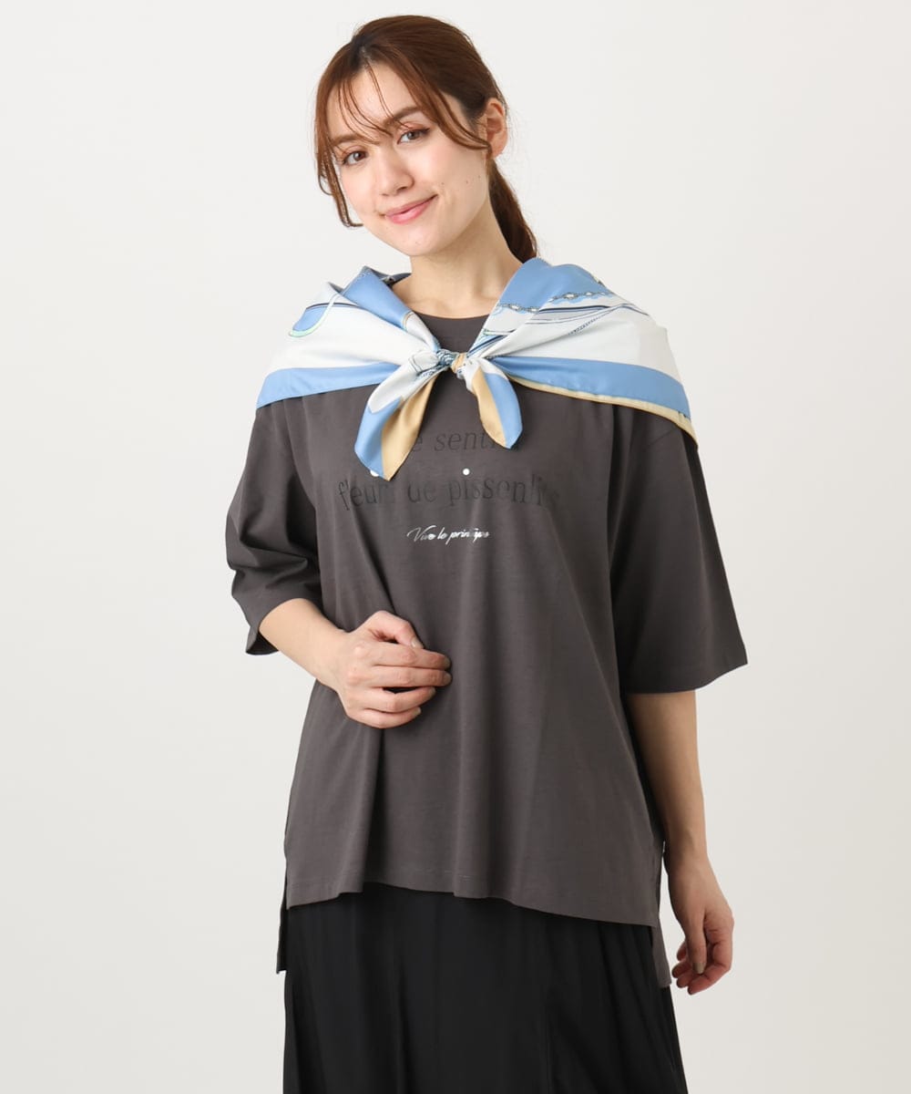 OZ3ED05049 eur3(エウルキューブ) チェーンプリント大判スカーフ ネイビー