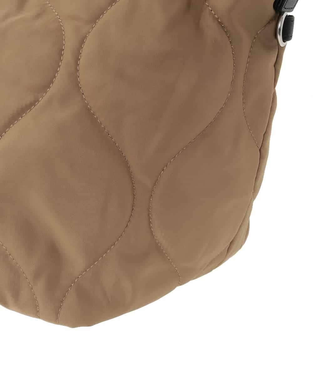 OZ5AD26079 eur3(エウルキューブ) 【マルチWAY】キルティングフラットバッグ ベージュ