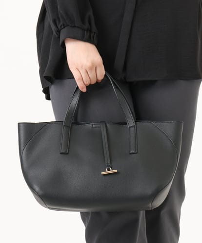 OZ5AD28089 eur3 【2WAY】フェイクレザースクエアデザインバッグ