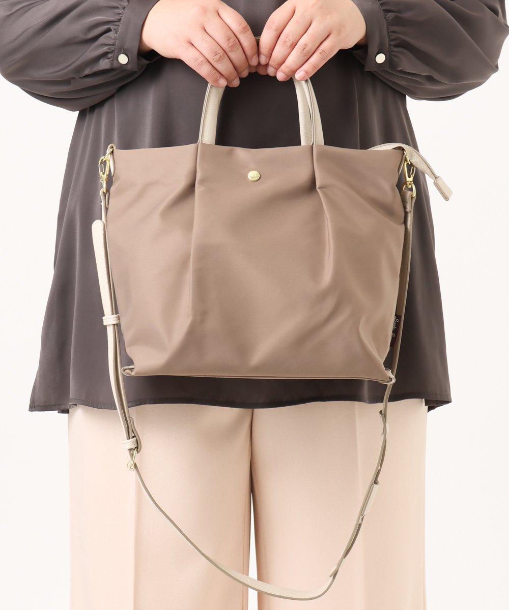 OZ5DD51049 eur3(エウルキューブ) 【撥水】肩楽ナイロン2WAYバッグ ベージュ