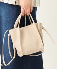 OZ5FA09049 eur3(エウルキューブ) スクエアフォルムトートバッグ アイボリー(80)