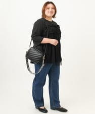 OZ5KA21089 eur3(エウルキューブ) ステッチスクエアショルダーバッグ ブラック(94)