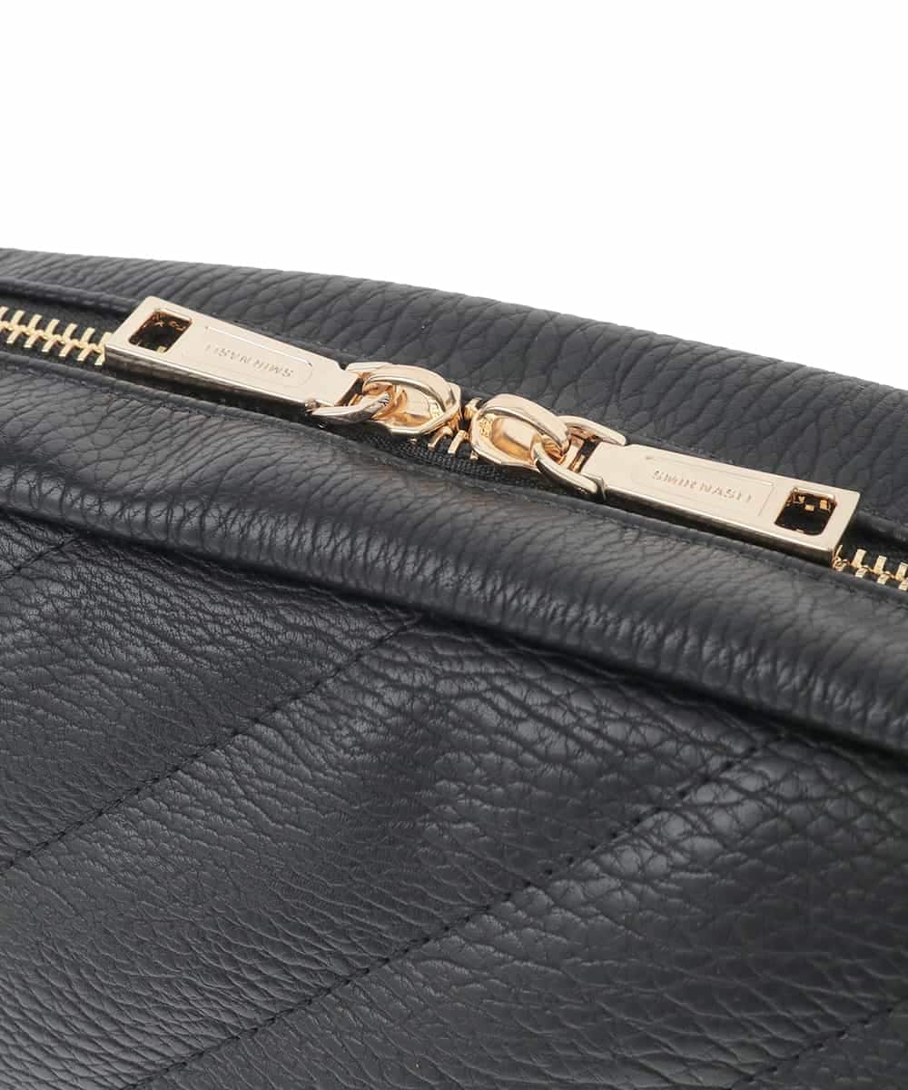 OZ5KA21089 eur3(エウルキューブ) ステッチスクエアショルダーバッグ ブラック(94)