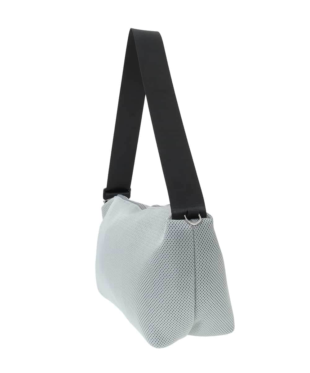 OZ5KD22069 eur3(エウルキューブ) メッシュナイロンショルダーバッグ シルバー