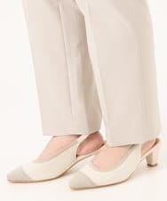 OZ6DD02079 eur3(エウルキューブ) 【la farfaコラボ／高機能スポンジ】バイカラーデザインパンプス アイボリー