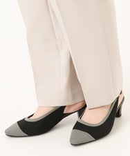 OZ6DD02079 eur3(エウルキューブ) 【la farfaコラボ／高機能スポンジ】バイカラーデザインパンプス ブラック