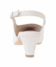 OZ6DD02079 eur3(エウルキューブ) 【la farfaコラボ／高機能スポンジ】バイカラーデザインパンプス アイボリー