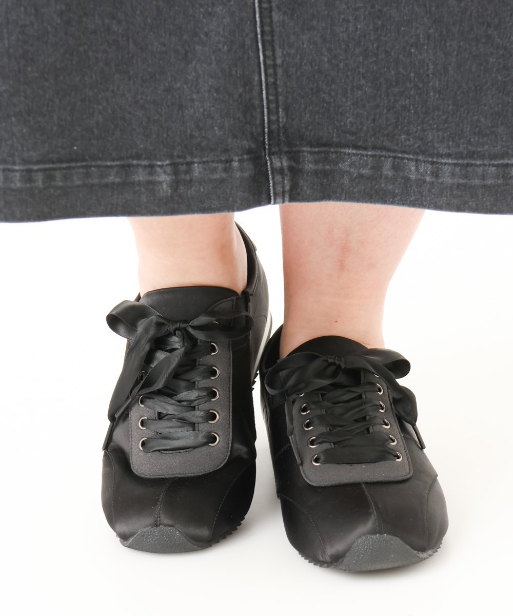 OZ6DD03079 eur3(エウルキューブ) 【【la farfaコラボ／高機能スポンジ】レースアップリボンデザインスニーカー ブラック