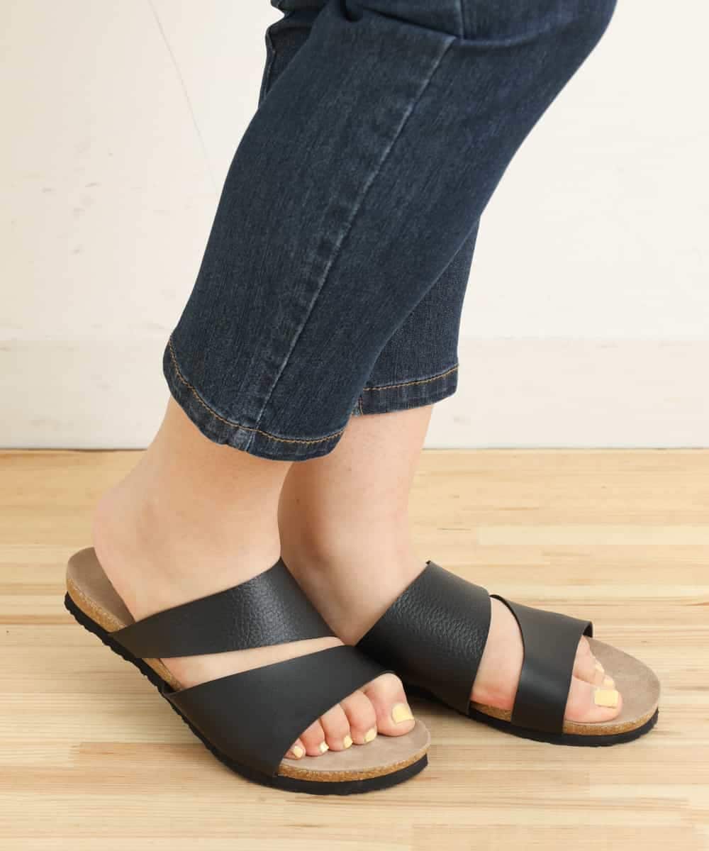 OZ6FP04060 eur3(エウルキューブ) フットベットサンダル ブラック(94)