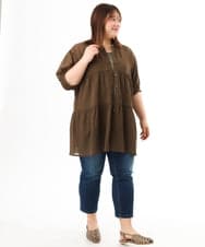 OZ6GD05089 eur3(エウルキューブ) カットワークレースアップパンプス モカ