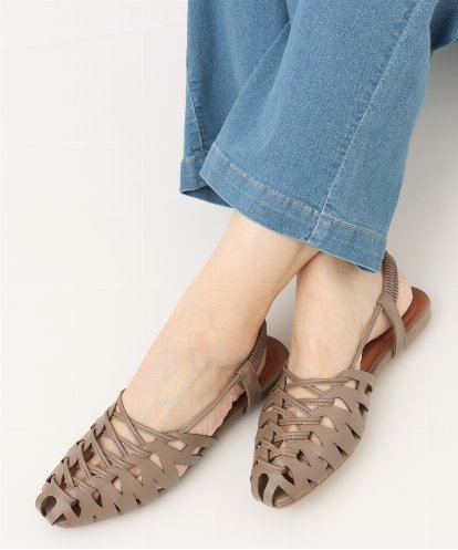 OZ6GD05089 eur3 カットワークレースアップパンプス