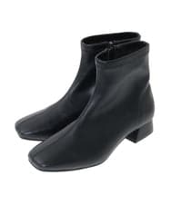 OZ6KA08089 eur3(エウルキューブ) スクエアトゥショートブーツ ブラウン