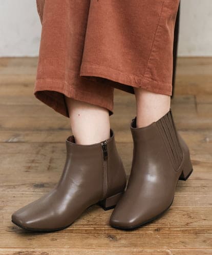 OZ6LD09109 eur3 【幅広さんOK！ワイズ4E】プリーツサイドゴアブーツ