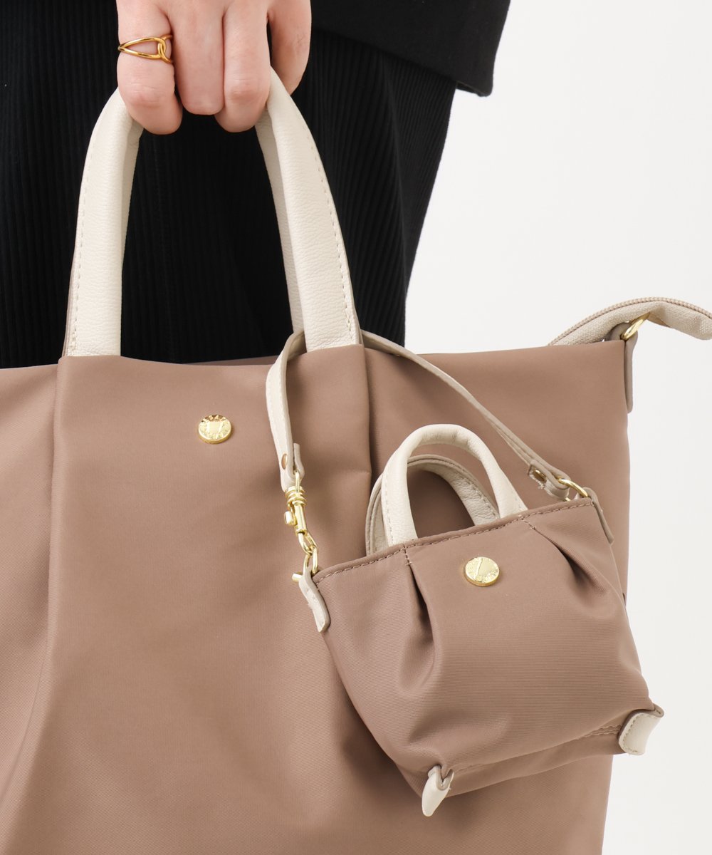 OZYJA50024 eur3 バッグチャーム