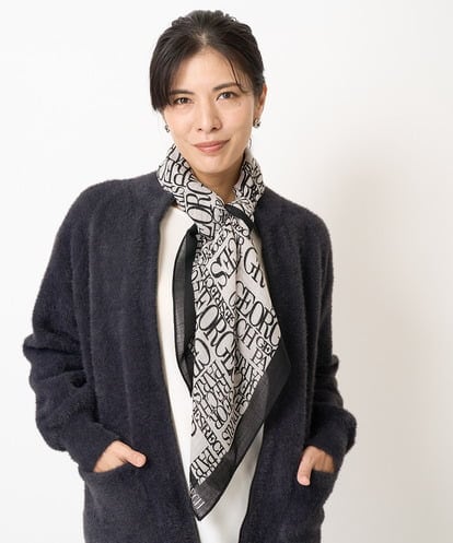 PF3AB56130 GEORGES RECH(小さいサイズ) GRロゴ大判ウールスカーフ