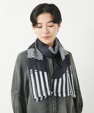 PF3GA37150 GEORGES RECH(小さいサイズ)(メゾン ドゥ サンク) 幾何プリント麻混ストール ネイビー