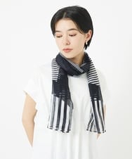 PF3GA37150 GEORGES RECH(小さいサイズ)(メゾン ドゥ サンク) 幾何プリント麻混ストール ネイビー