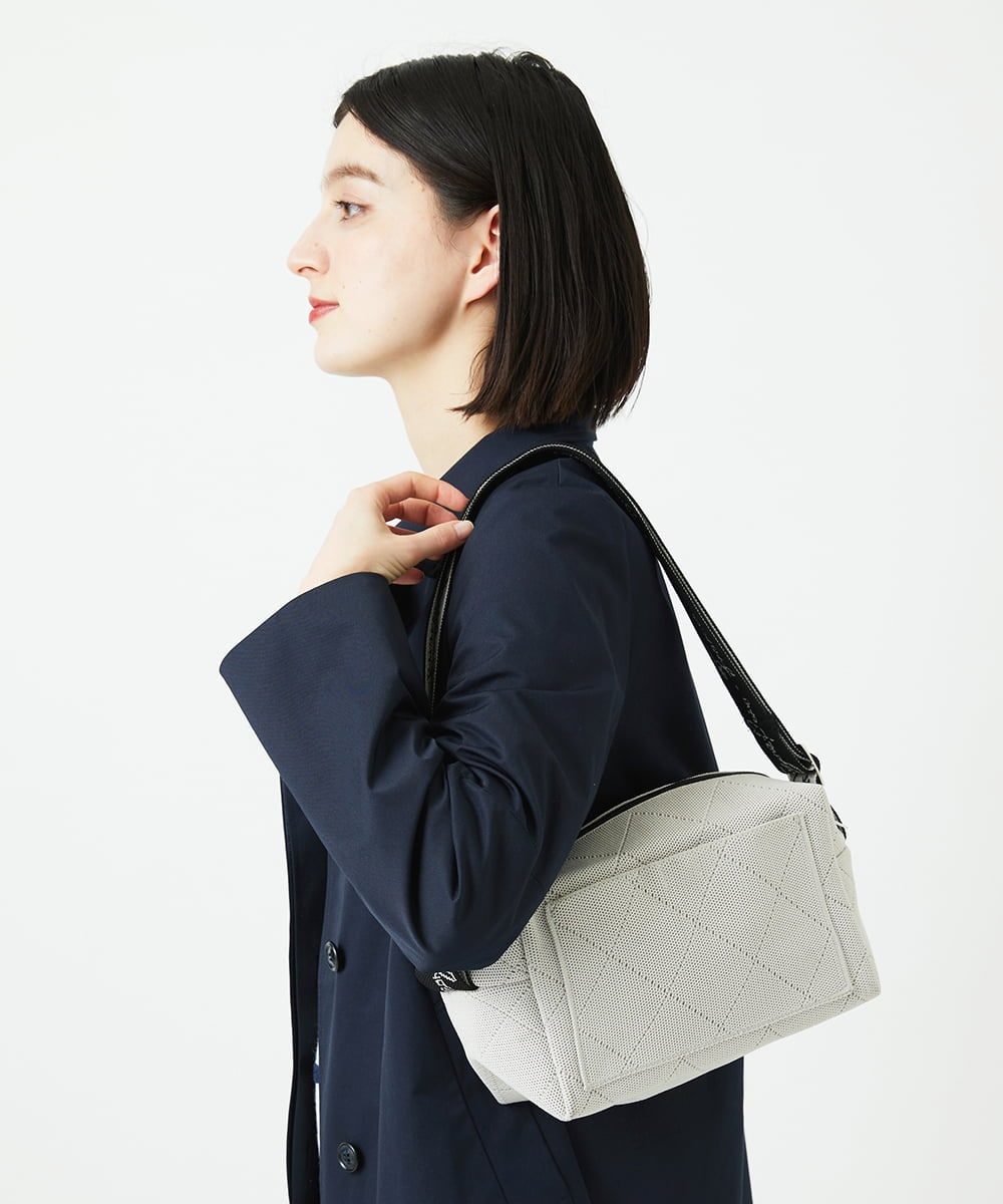 PF5EE11098 GEORGES RECH(小さいサイズ)(メゾン ドゥ サンク) ニットショルダースクエアバッグ レッド