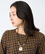 PG2AE01110 GEORGES RECH(ジョルジュ・レッシュ)  [日本製]トライアングルメタルネックレス ゴールド系